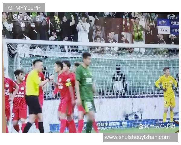 中超焦点战广州队迎战河南队全力争胜展现球队实力与斗志 中超焦点战广州队迎战河南队全力争胜展现球队实力与斗志