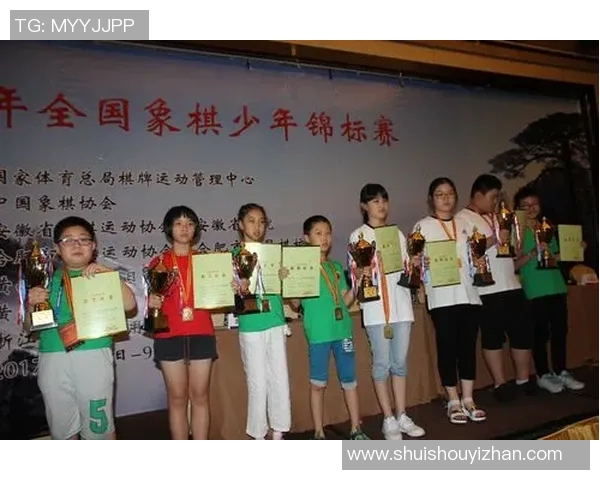 郑惟桐:从青涩少年到舞台巨星的成长之路与音乐梦想探索 郑惟桐:从青涩少年到舞台巨星的成长之路与音乐梦想探索