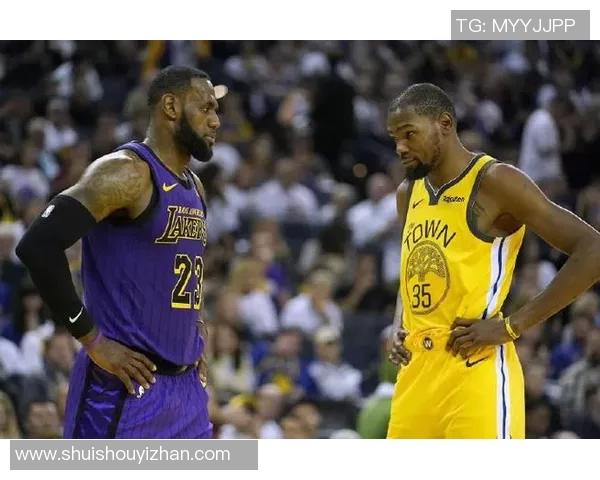 詹姆斯与杜兰特圣诞大战精彩回顾视频全程分析与精彩瞬间集锦 詹姆斯与杜兰特圣诞大战精彩回顾视频全程分析与精彩瞬间集锦