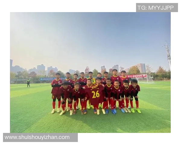 越南与韩国U19青年队激战正酣争夺亚洲足球赛重要荣誉 越南与韩国U19青年队激战正酣争夺亚洲足球赛重要荣誉