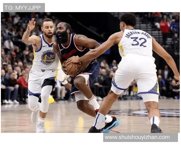 2017年勇士与快船激战回顾:巅峰对决与季后赛的精彩瞬间 2017年勇士与快船激战回顾:巅峰对决与季后赛的精彩瞬间