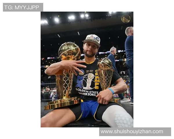 库里获评2021-22赛季首周西部最佳球员