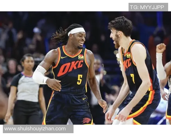 切特霍姆格伦的崛起之路:从新秀到NBA明星的蜕变与挑战 切特霍姆格伦的崛起之路:从新秀到NBA明星的蜕变与挑战